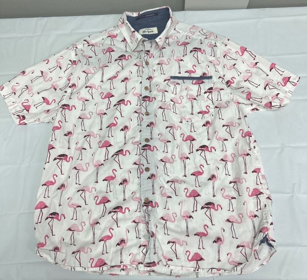 Elvis Presley Mens L Short Sleeve Button Up Pink Flamingo Blue Hawaii